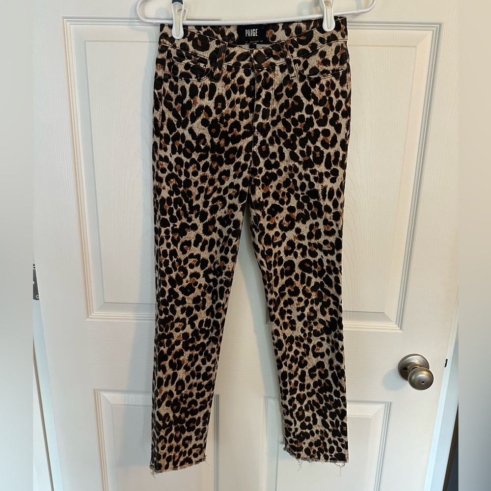 Paige brand leopard print Hoxton Straight Ankle jeans.